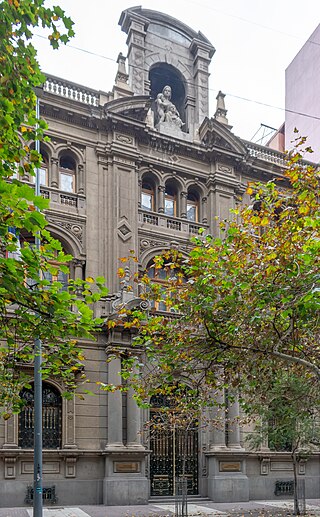 Edificio de la ex Caja de Crédito Hipotecario