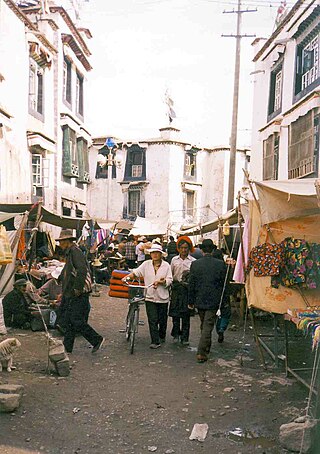 རྨེ་རུ་སྙིང་པ་ (木如宁巴寺)