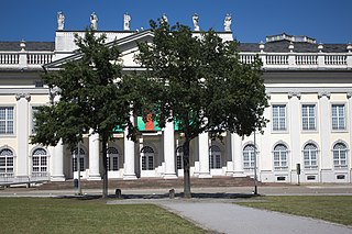 Eiche und Basaltsäule