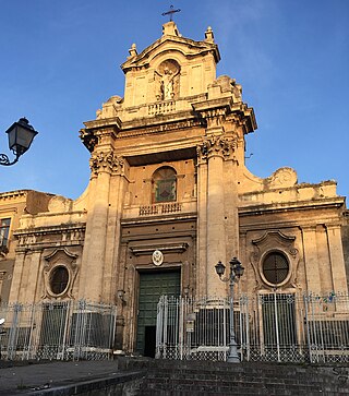 Basilica Santuario di Maria Santissima Annunziata al Carmine