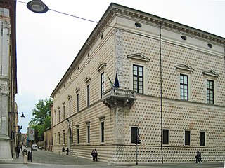 Palazzo dei Diamanti