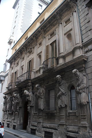 Casa degli Omenoni