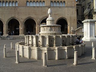 Fontana della Pigna