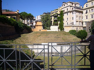 Mausoleo di Lucilio Peto