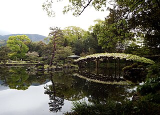 天赦園