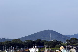 雄岡山