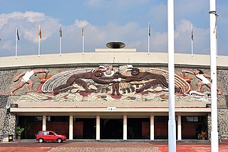 La Universidad, la familia y el deporte en México