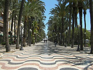 Passeig de l'Esplanada d'Espanya / Paseo de la Explanada de España