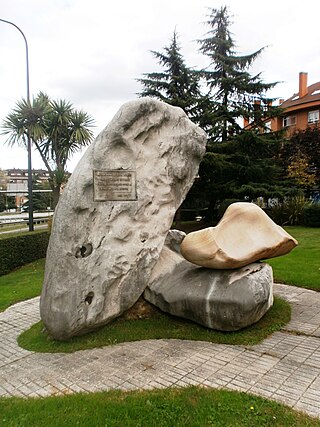 Escultura al ingeniero Enrique Lafuente