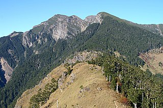 雪山主峰