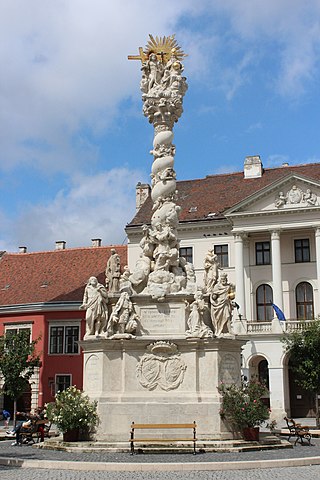 Szentháromság-szobor