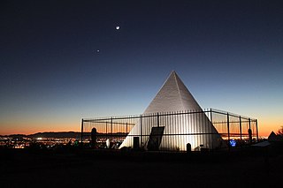 Governor Hunt's Tomb