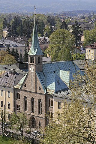 Herz Jesu Heim Kirche